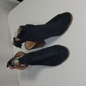 Jack Rogers Stacked Heel Open Toe Shoes